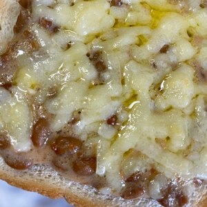 【発酵食品5つ】納豆とチーズのトースト